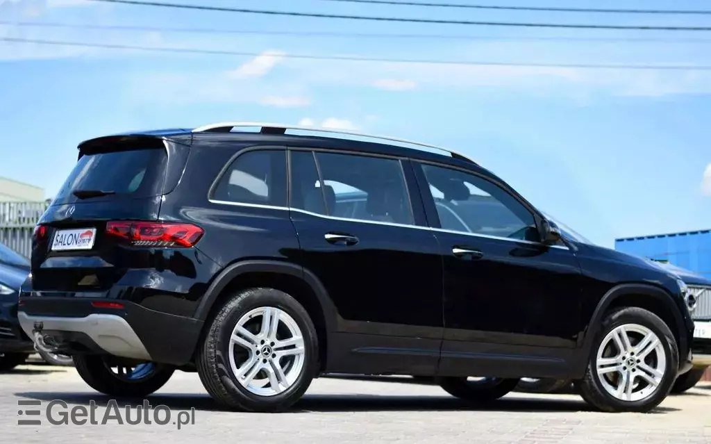 MERCEDES-BENZ GLB 