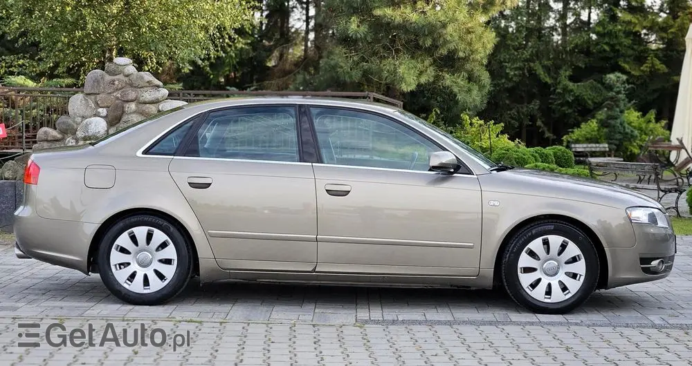 AUDI A4 1.8 T quattro