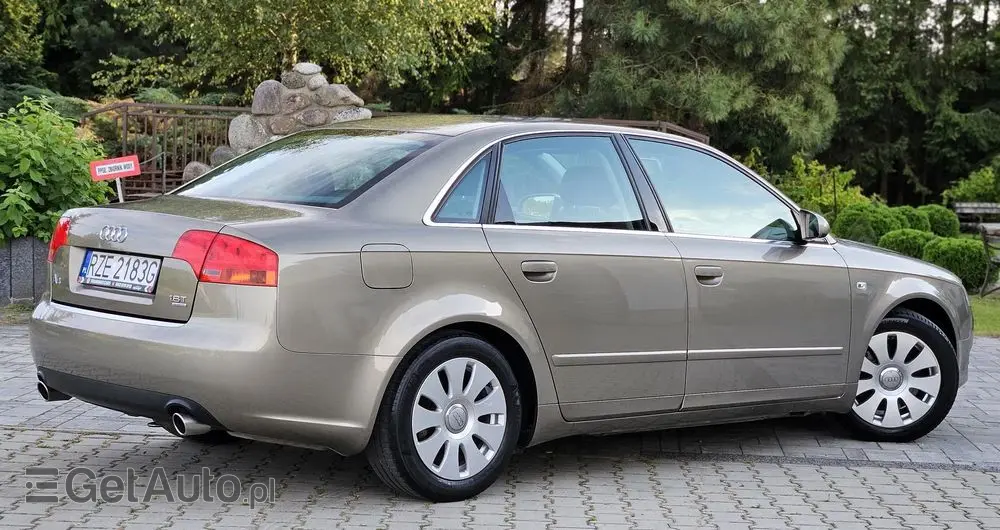 AUDI A4 1.8 T quattro