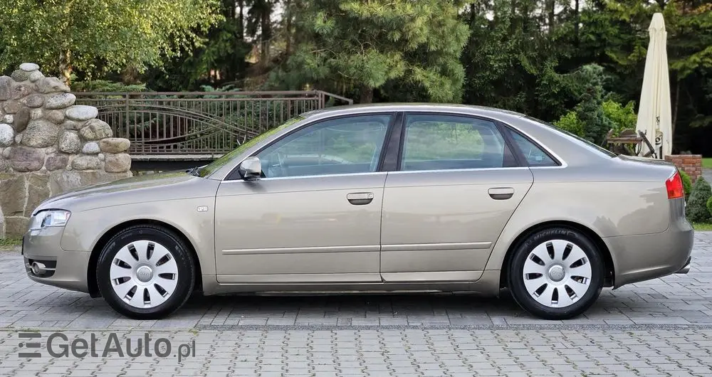 AUDI A4 1.8 T quattro