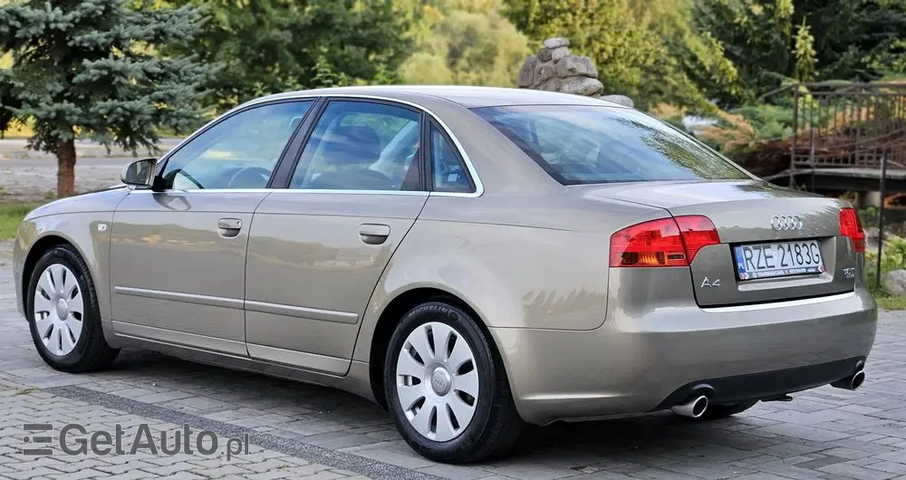 AUDI A4 1.8 T quattro