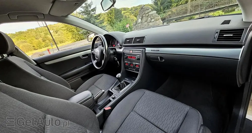 AUDI A4 1.8 T quattro