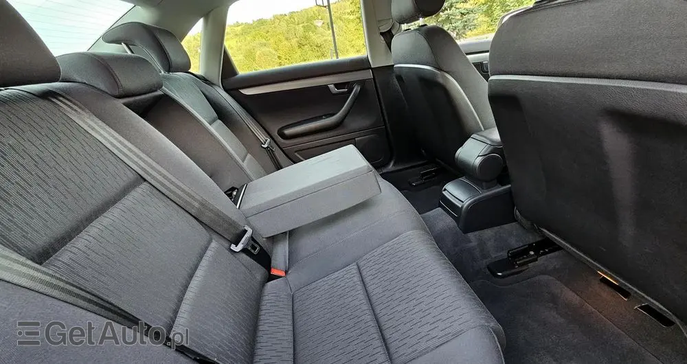 AUDI A4 1.8 T quattro