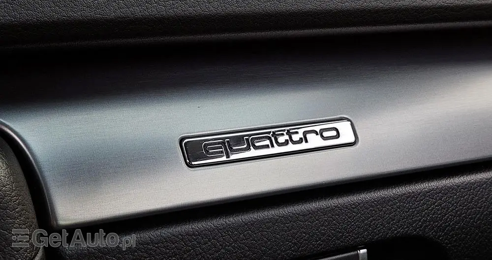 AUDI A4 1.8 T quattro