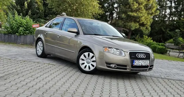 AUDI A4 1.8 T quattro