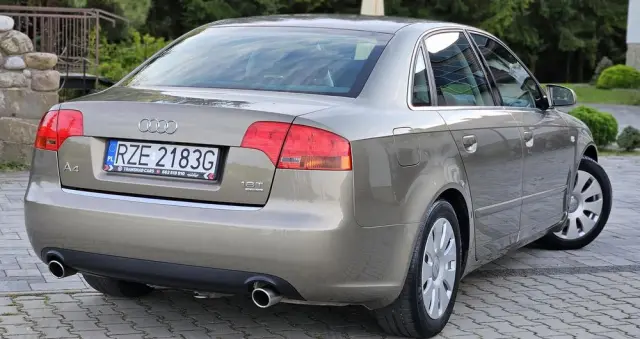 AUDI A4 1.8 T quattro