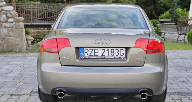 AUDI A4 1.8 T quattro