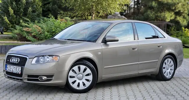 AUDI A4 1.8 T quattro