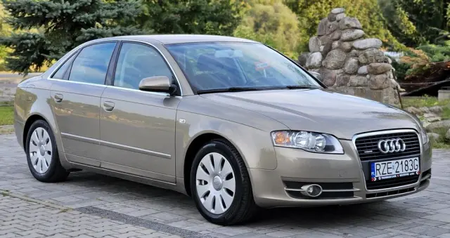 AUDI A4 1.8 T quattro