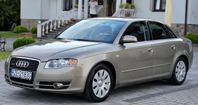 AUDI A4 1.8 T quattro