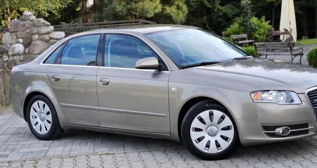AUDI A4 1.8 T quattro