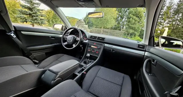AUDI A4 1.8 T quattro