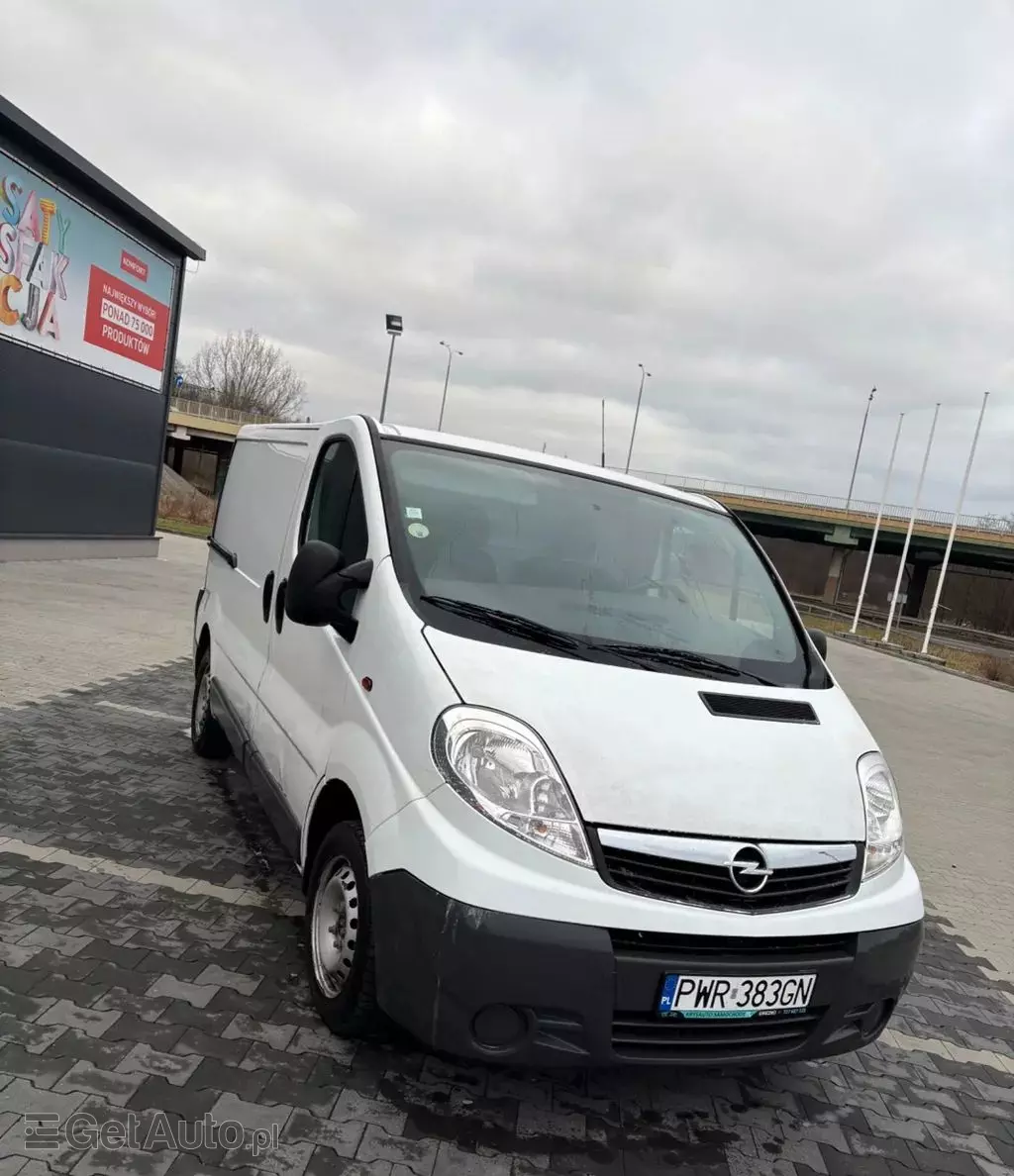 OPEL Vivaro 