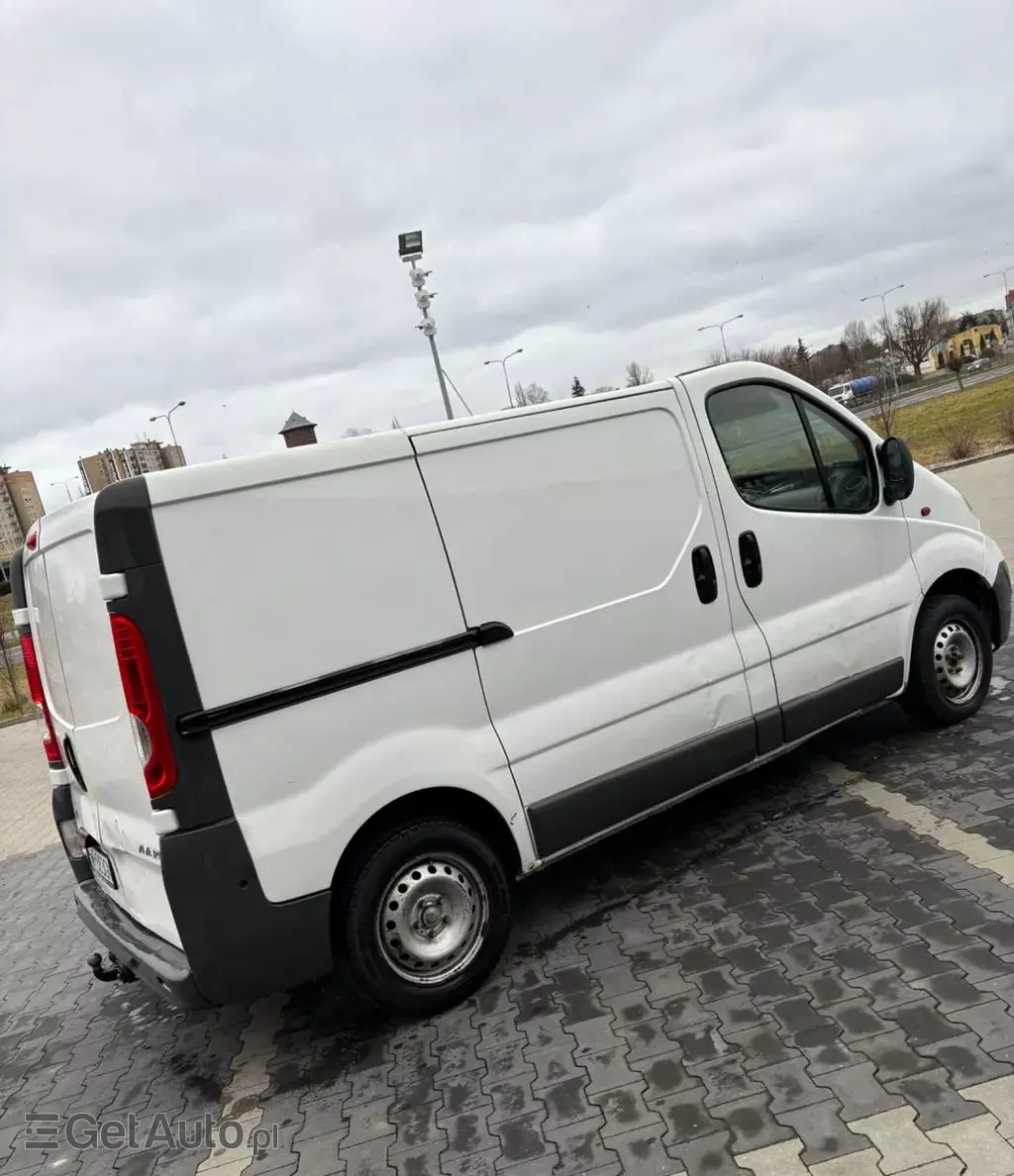 OPEL Vivaro 