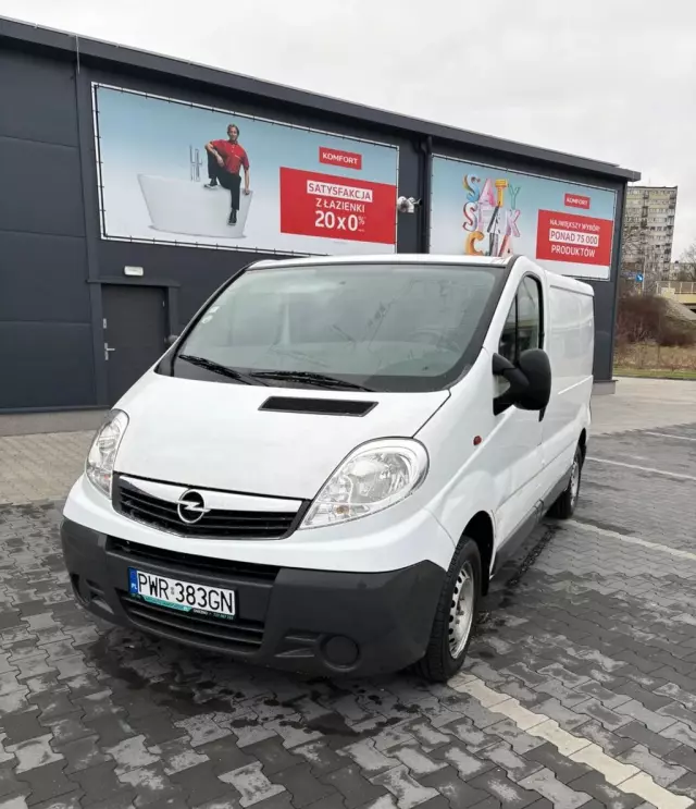 OPEL Vivaro 