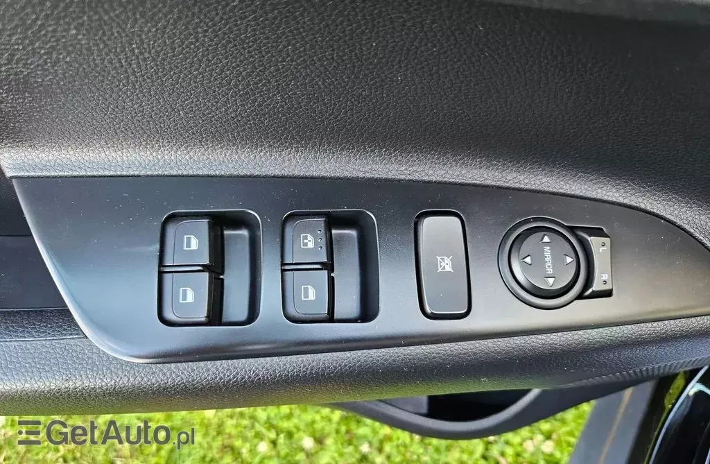 KIA Stonic 1.6 CRDi (116 KM)