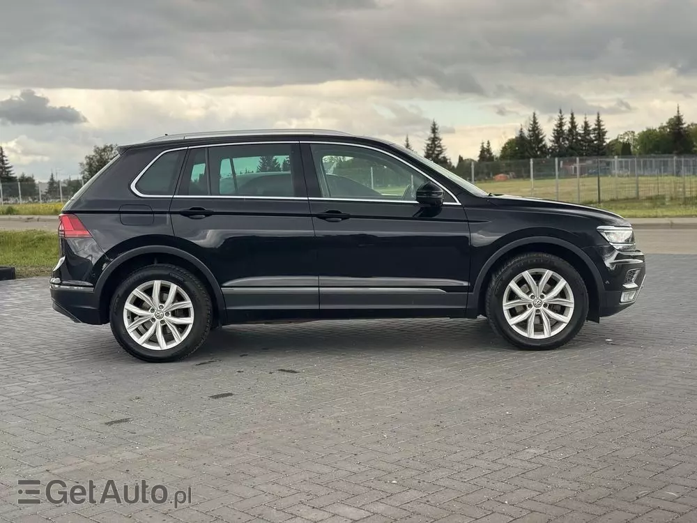 VOLKSWAGEN Tiguan 