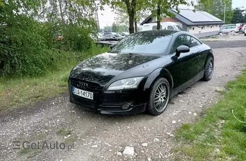 AUDI TT 