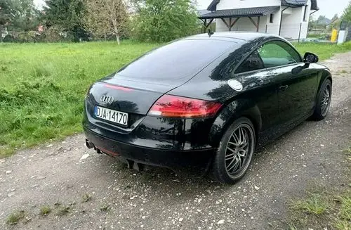AUDI TT 