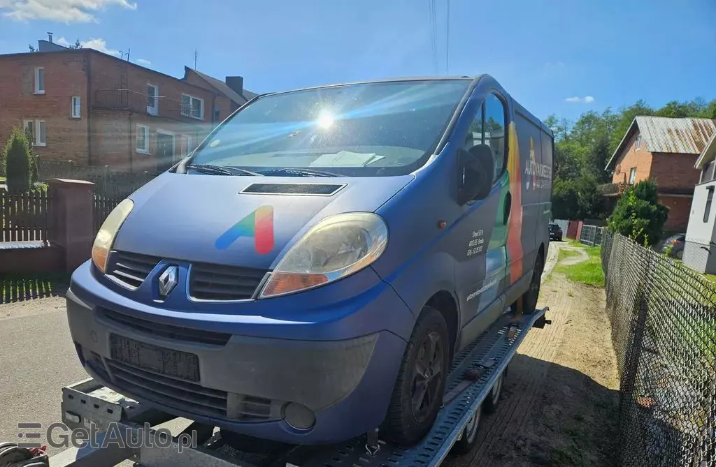 RENAULT Trafic 