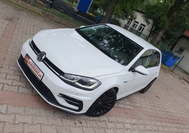 VOLKSWAGEN Golf 1.5 TSI OPF R-Line