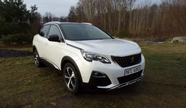 PEUGEOT 3008 