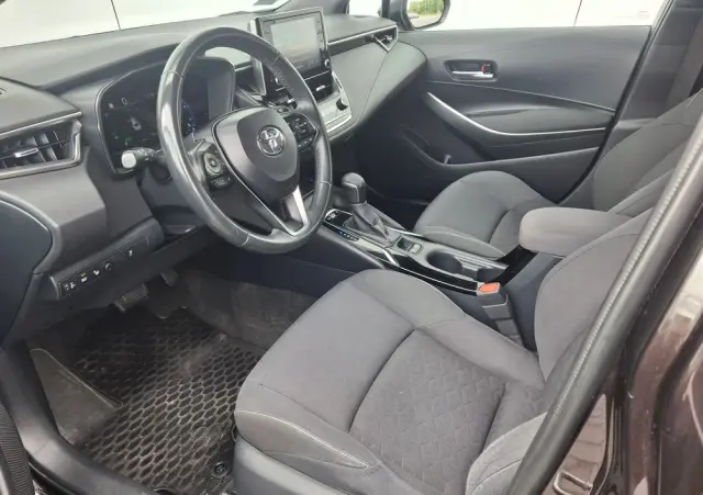 TOYOTA Corolla 1.8 Hybrid Executive