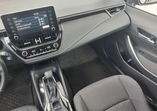 TOYOTA Corolla 1.8 Hybrid Executive