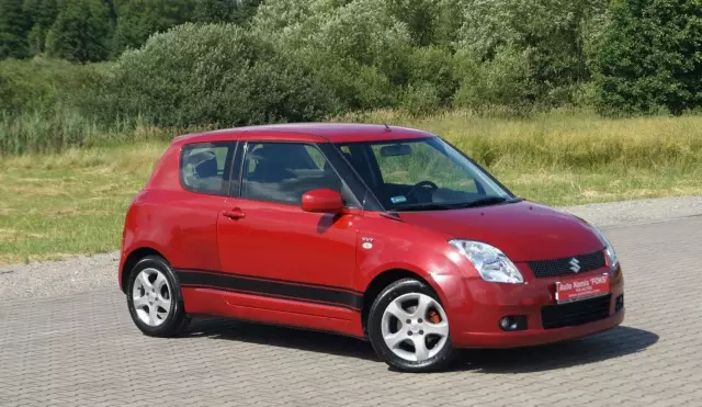 SUZUKI Swift 