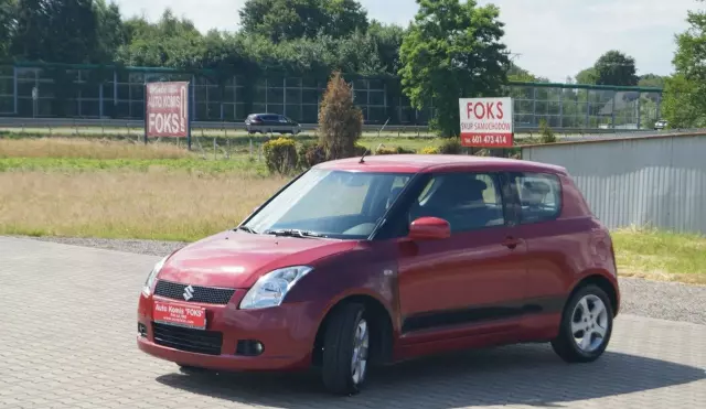 SUZUKI Swift 