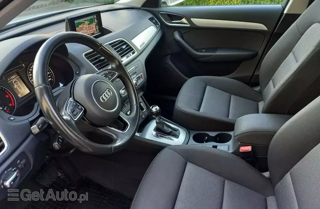AUDI Q3 