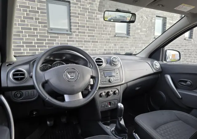 DACIA Logan 1.2 16V SL Celebration