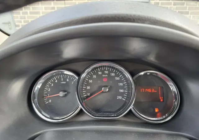 DACIA Logan 1.2 16V SL Celebration