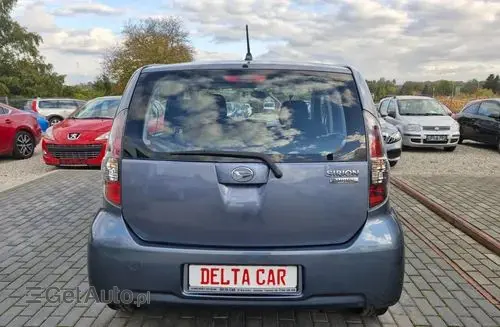 DAIHATSU Sirion 
