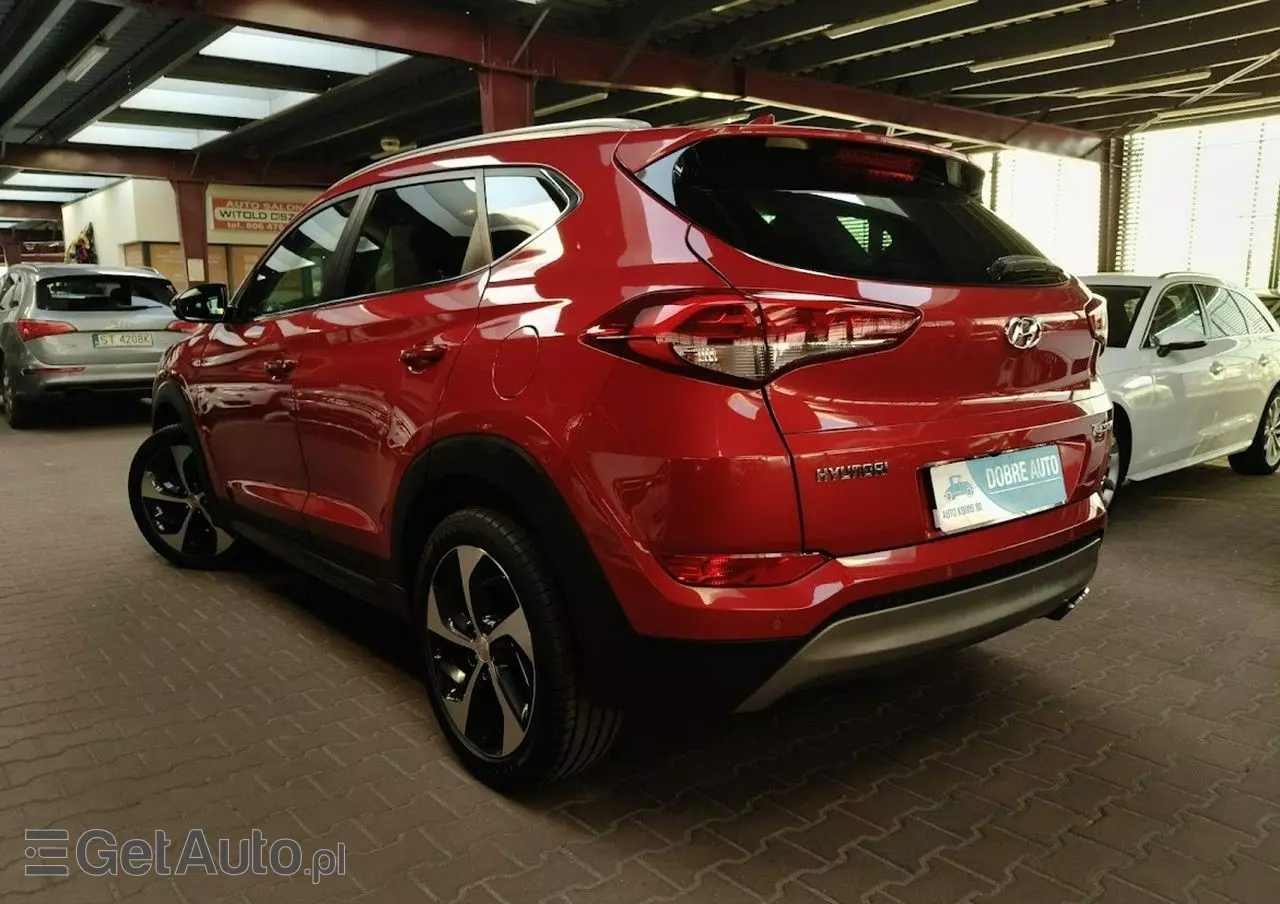 HYUNDAI Tucson 