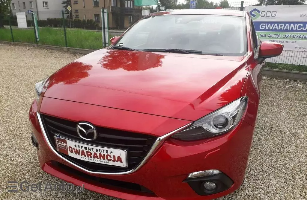 MAZDA 3 