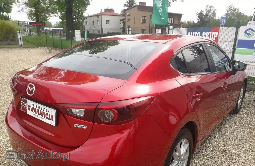 MAZDA 3 