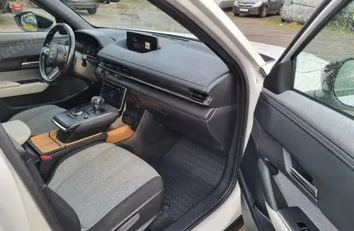 MAZDA MX-30 