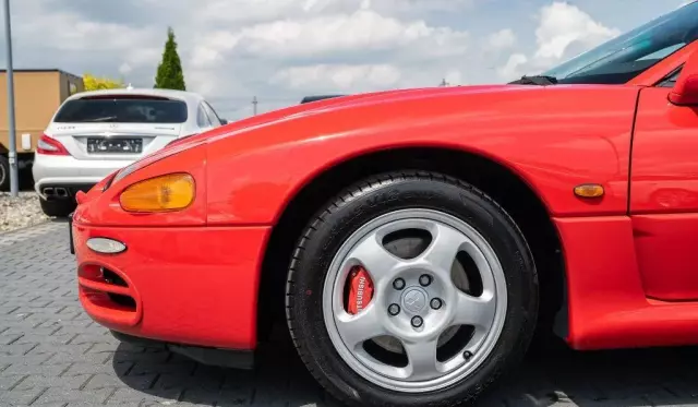 MITSUBISHI 3000 GT 