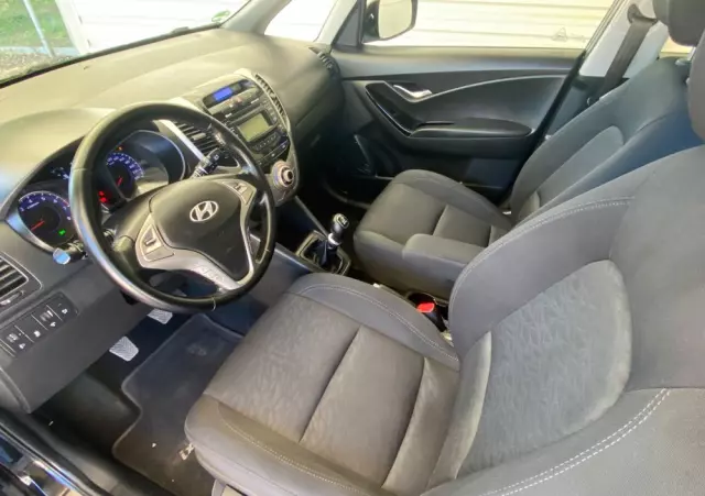 HYUNDAI Ix20 1.6 Comfort blue