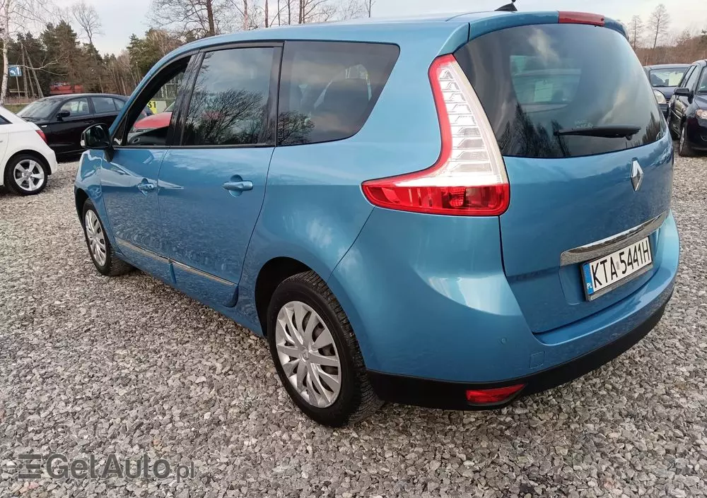 RENAULT Grand Scenic DCi 110 EDC Bose Edition