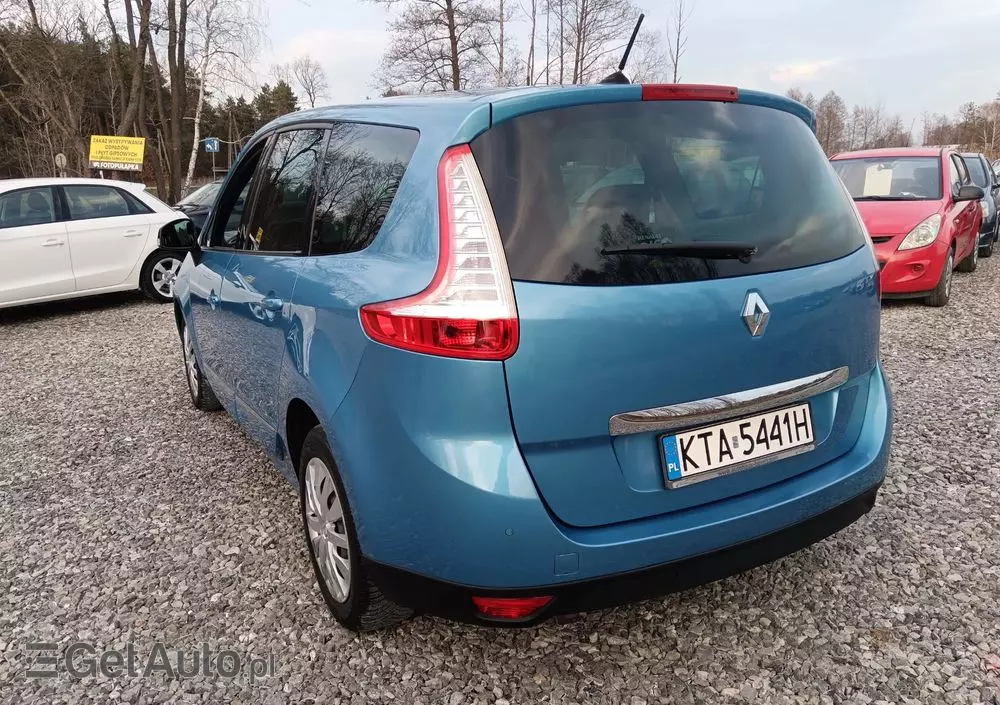 RENAULT Grand Scenic DCi 110 EDC Bose Edition