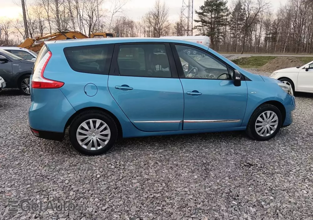 RENAULT Grand Scenic DCi 110 EDC Bose Edition