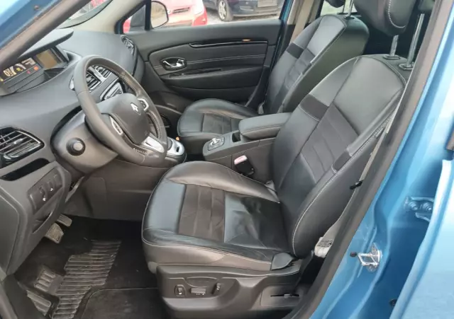 RENAULT Grand Scenic DCi 110 EDC Bose Edition