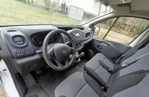 OPEL Vivaro 
