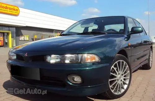 MITSUBISHI Galant 