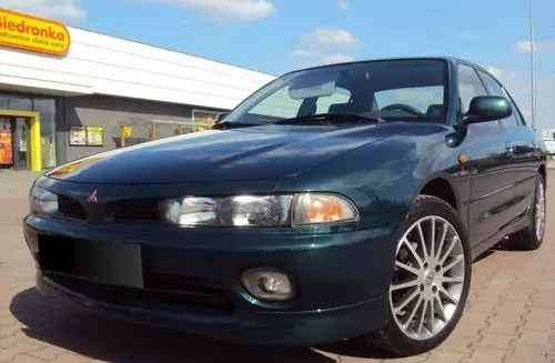 MITSUBISHI Galant 