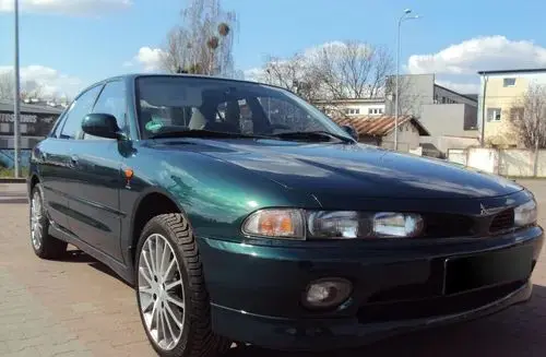 MITSUBISHI Galant 