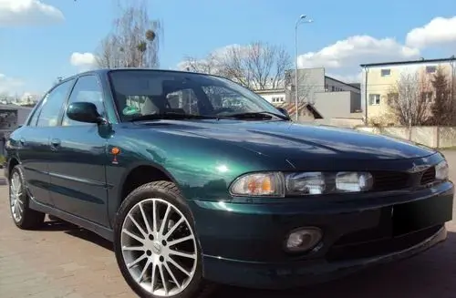 MITSUBISHI Galant 