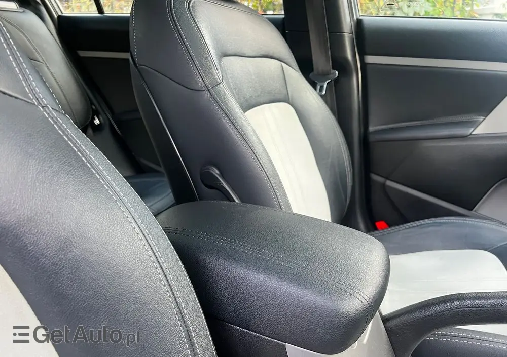 KIA Sportage 1.7 CRDI 2WD Attract